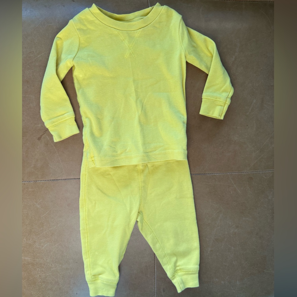 ❤️$10 FLASH SALE❤️Primary Jogger Set 3-6M